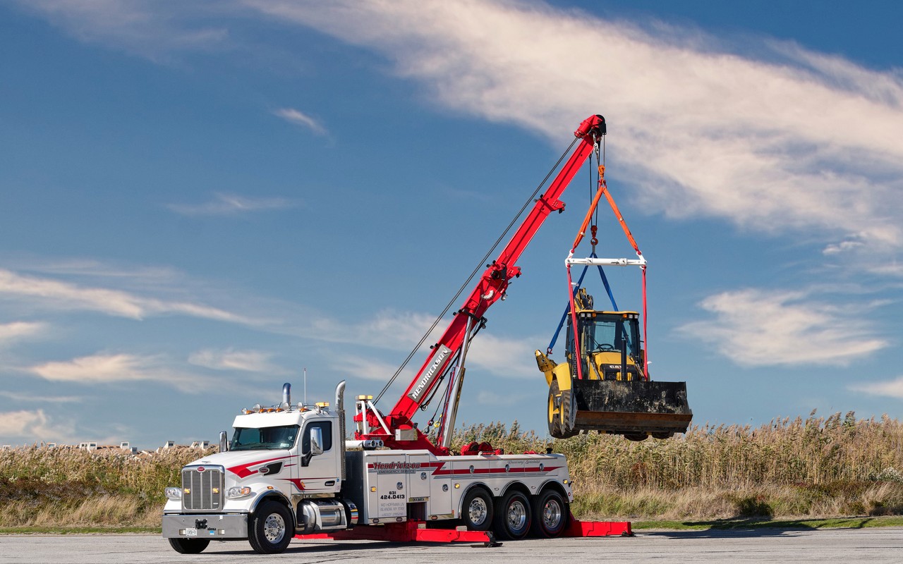 Truck Towing In Dix Hills New York | Hendrickson Towing