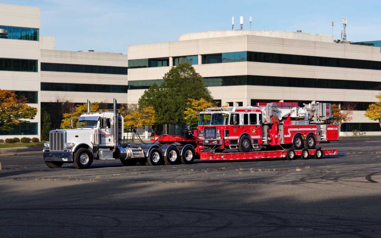 Equipment Transport In Islandia New York | Hendrickson Towing